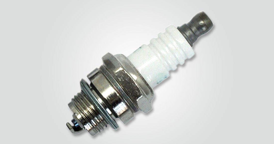 high quality sprak plug for hus 61 268 272 chainsaw spare parts