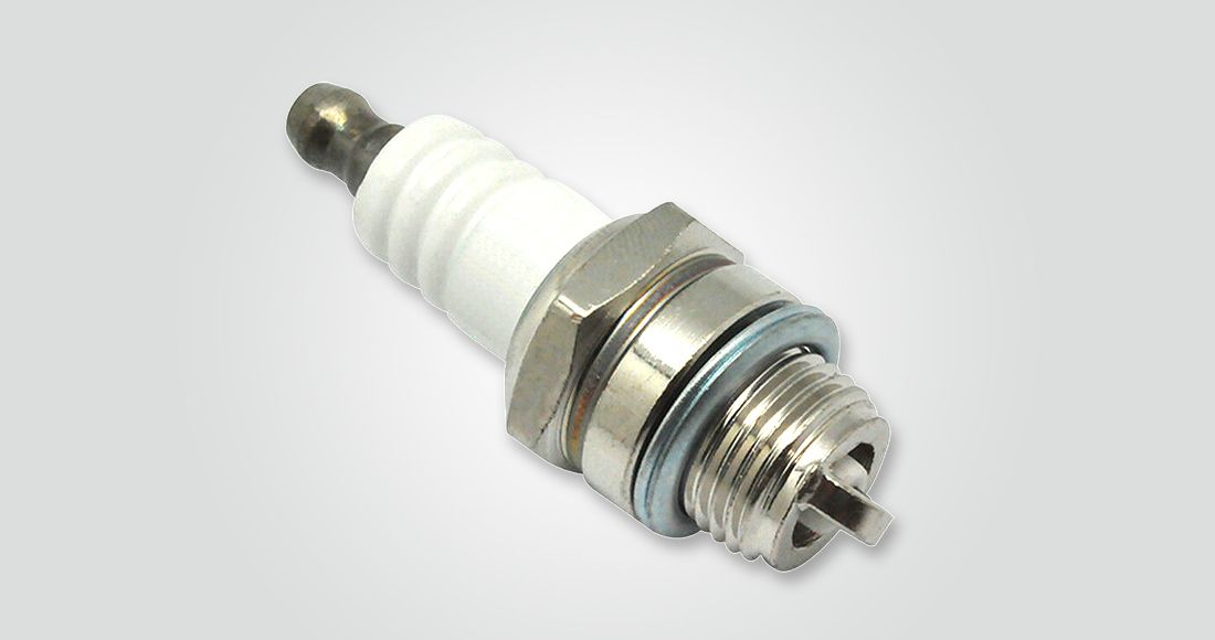 Wood cutting MS660 chain saws spare parts Spark plug
