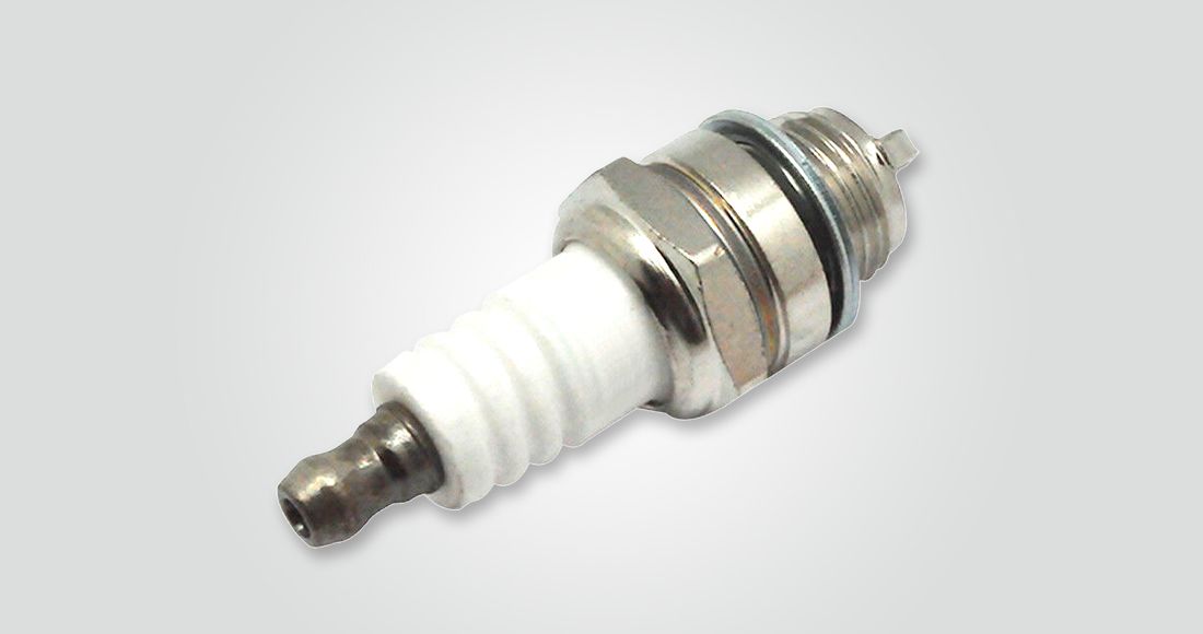 Wood cutting MS660 chain saws spare parts Spark plug